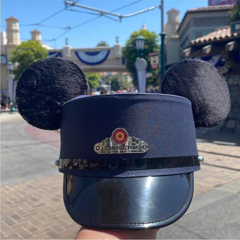Conductor Hat with Ears - Navy and Black
Mickey ears